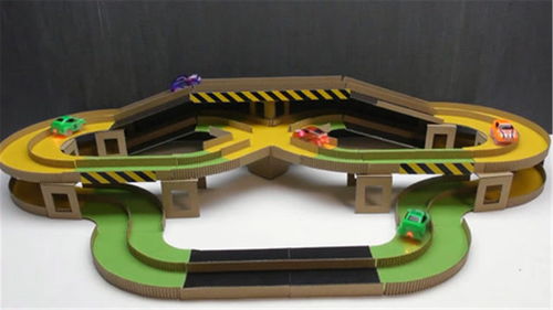趣味实验,牛人用硬纸板制作多轨道的玩具赛车跑道,真好玩
